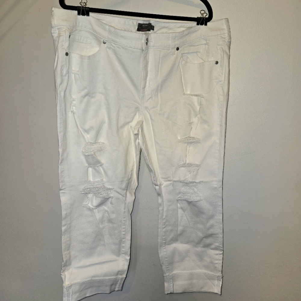Torrid Crop Boyfriend Straight Vintage Stretch Mid-Rise Jean - Size 22